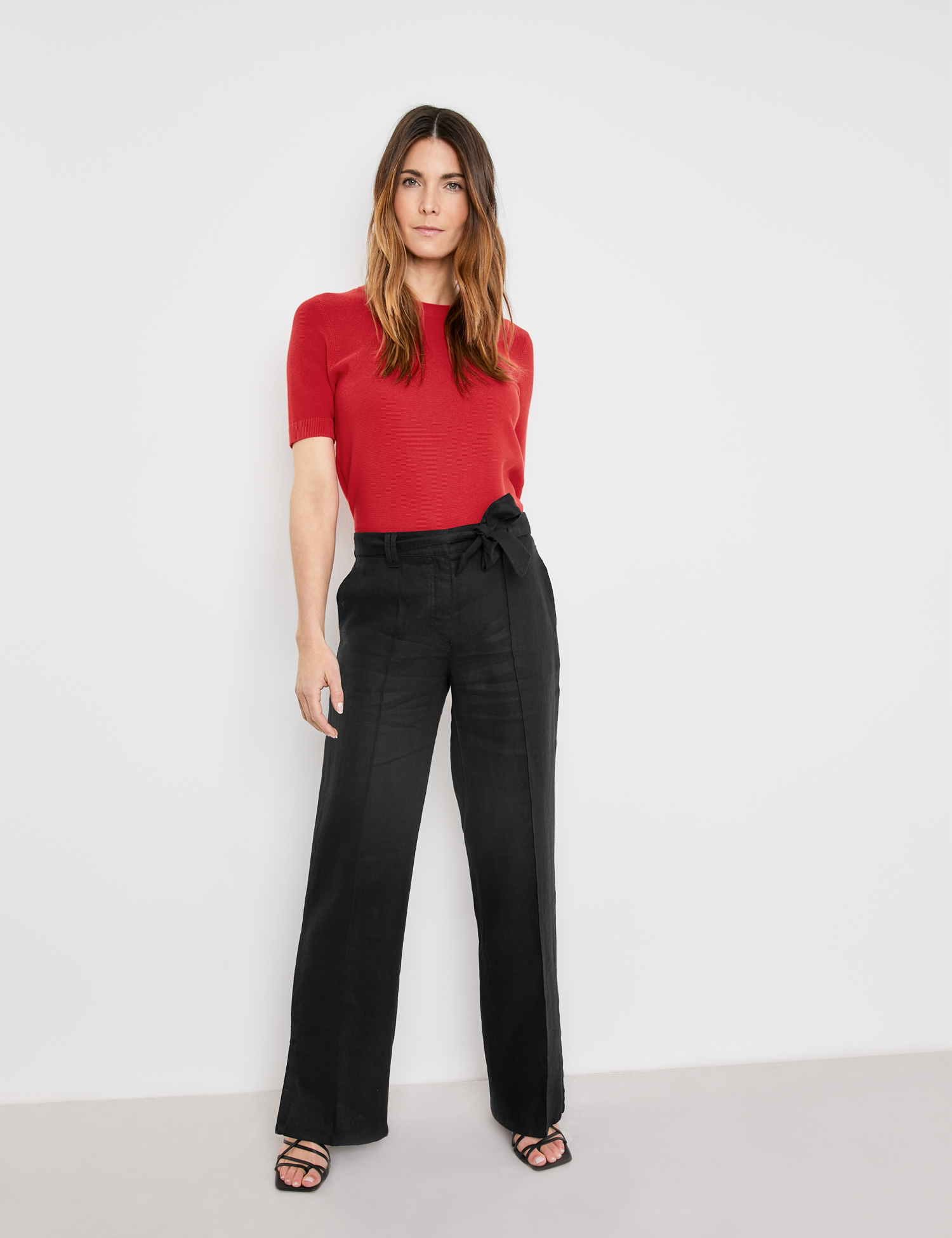 

Брюки женские Gerry Weber 622085-66225-11000- черные 36R, 622085-66225-11000-