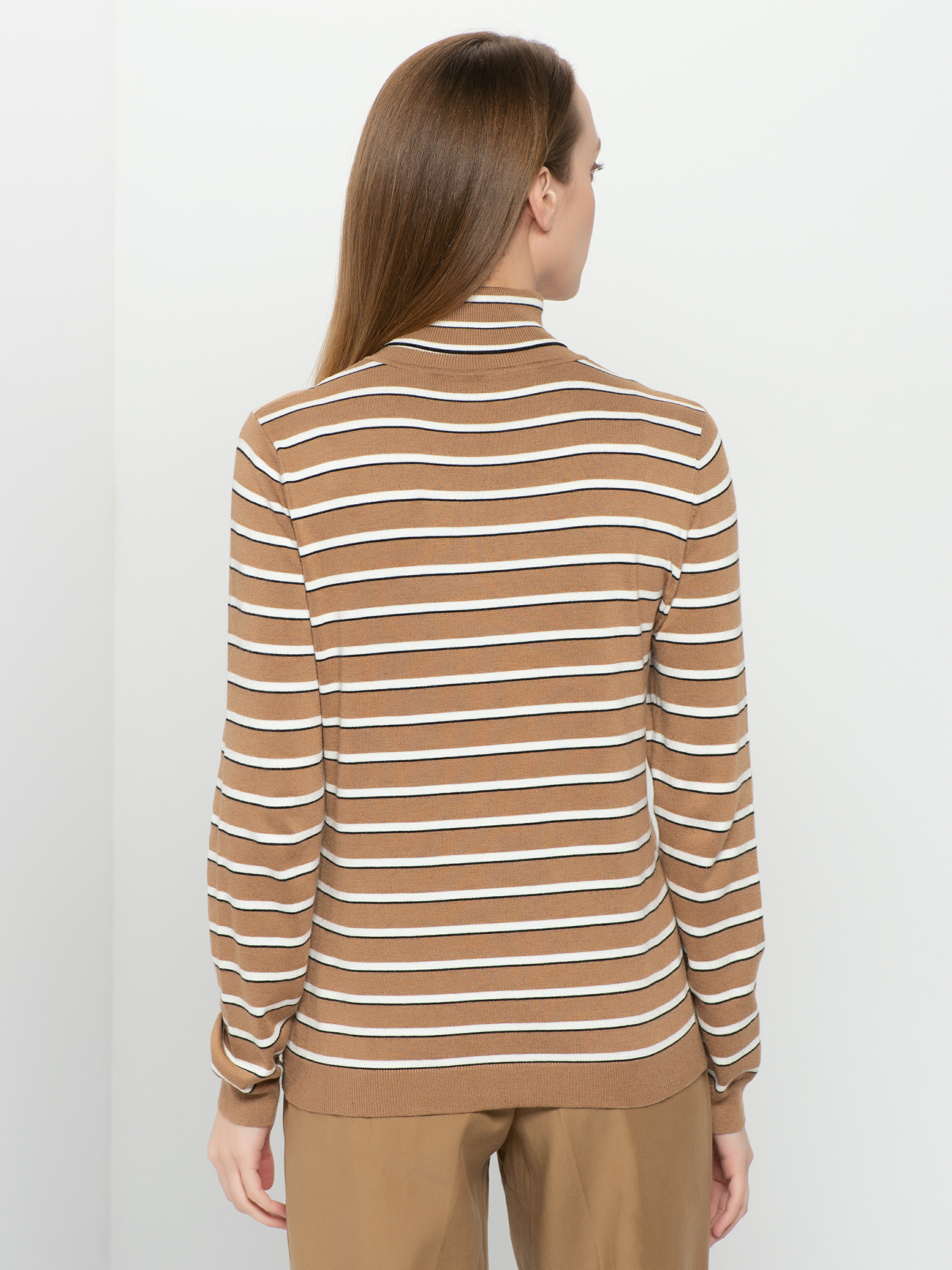 

Водолазка женская Gerry Weber 570540-44702-7092 коричневая 42, 570540-44702-7092