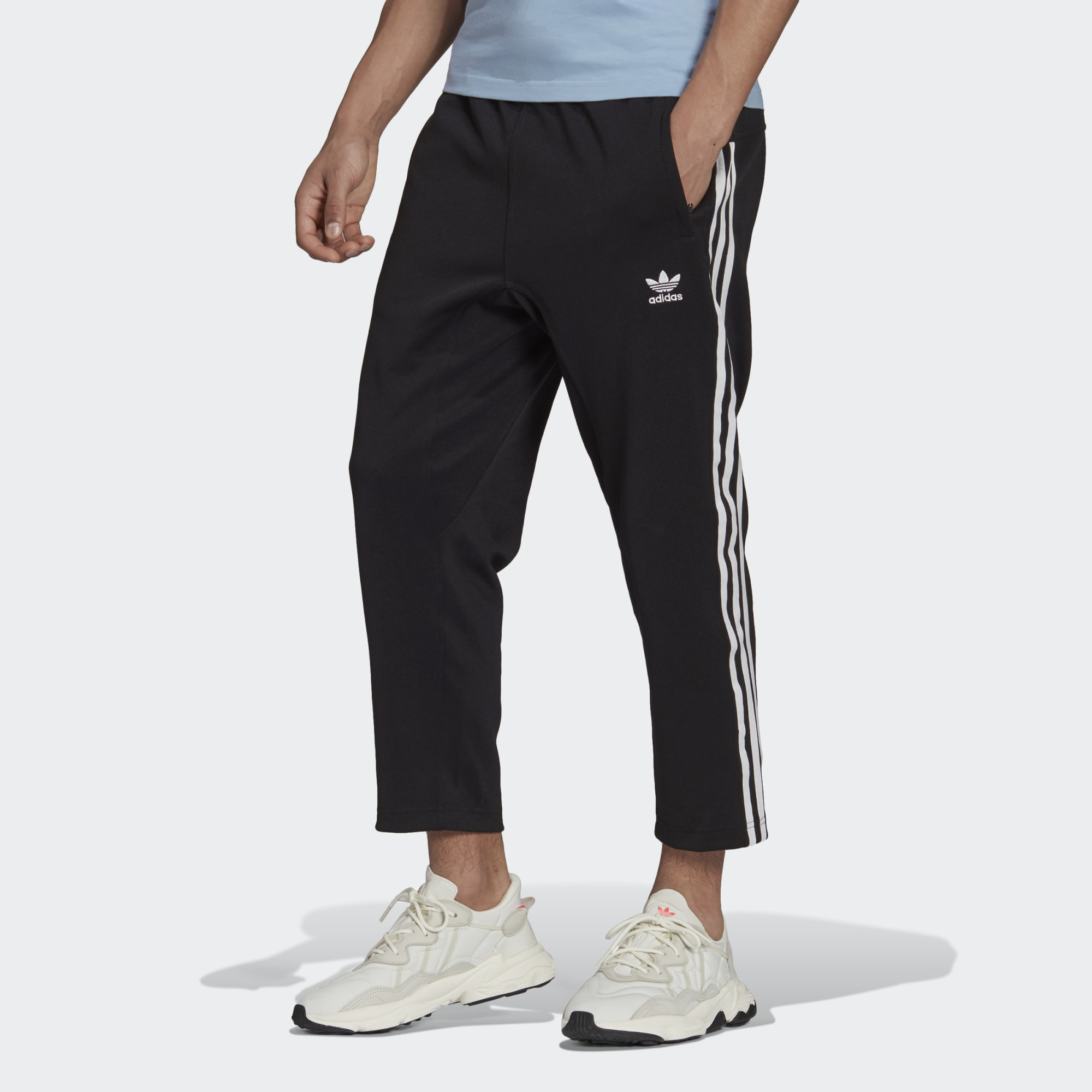 

Спортивные брюки мужские Adidas H09121 черные M, H09121