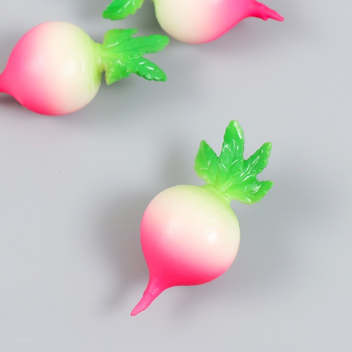 

Декор для творчества PVC Редиска 5,3х2,5х2,3 см 3 шт