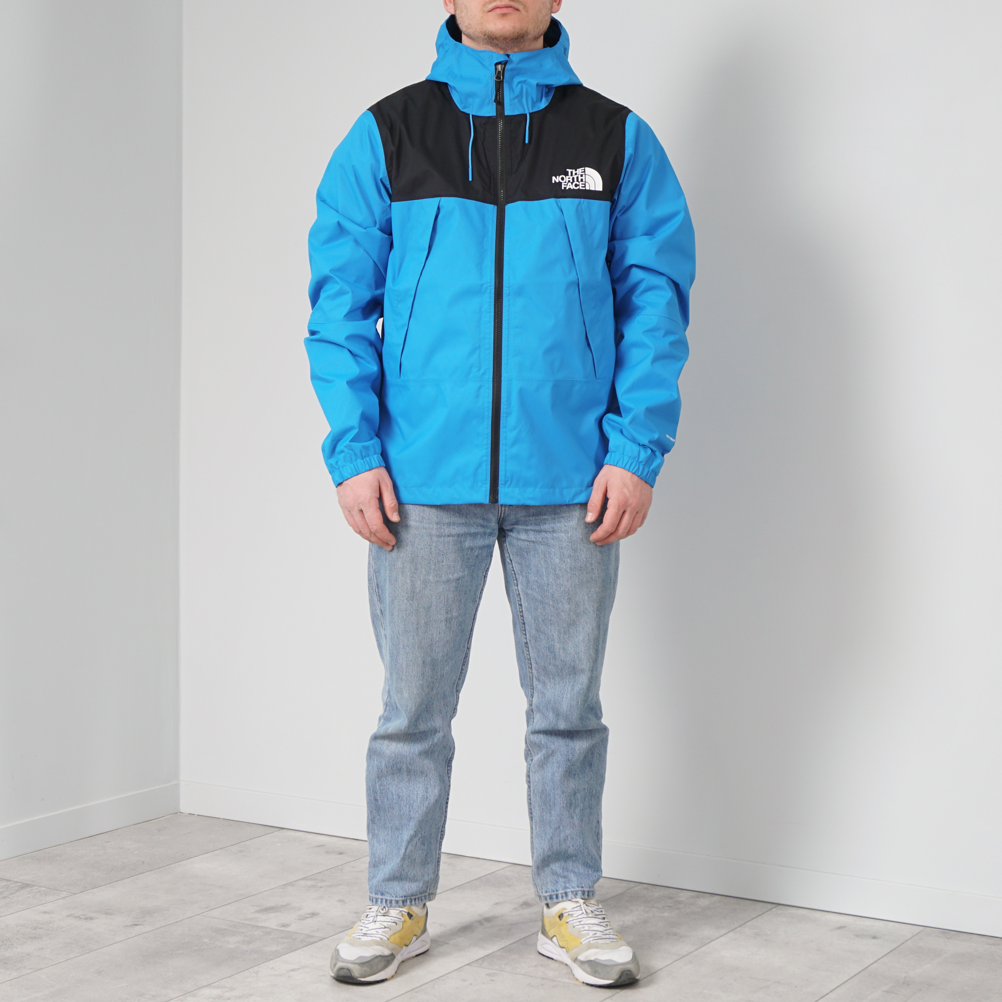 фото Куртка мужская the north face ta2s51w8g черная m