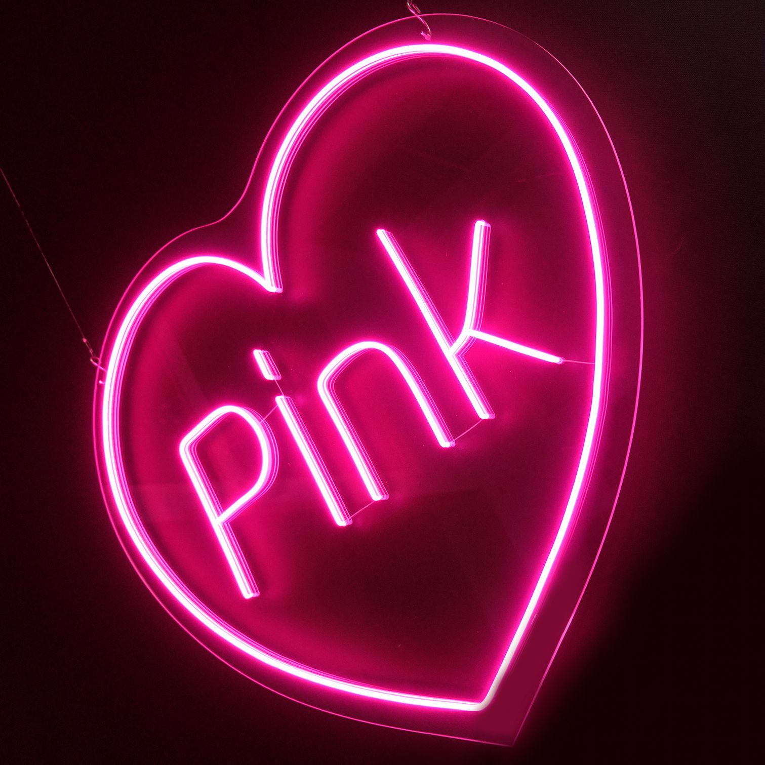 

Декоративный светильник / Неоновая вывеска в виде сердца с надписью "Pink", 60 x 53 см., Pink розовый 60х53