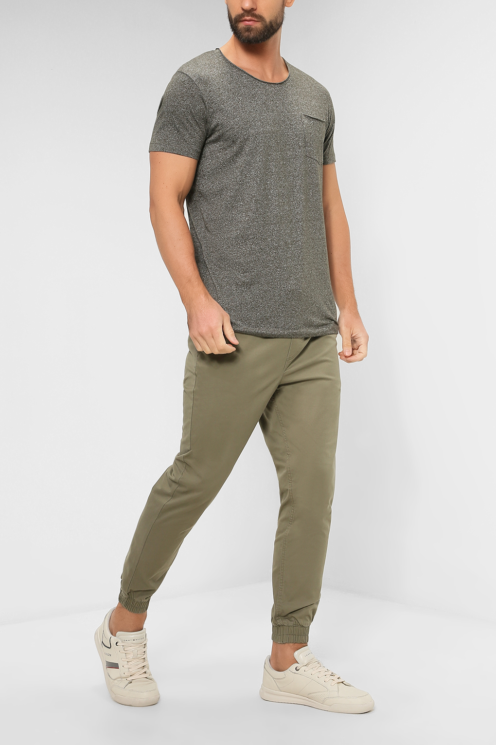 

Футболка мужская Esprit Edc BL2204T3231CD зеленая M, BL2204T3231CD