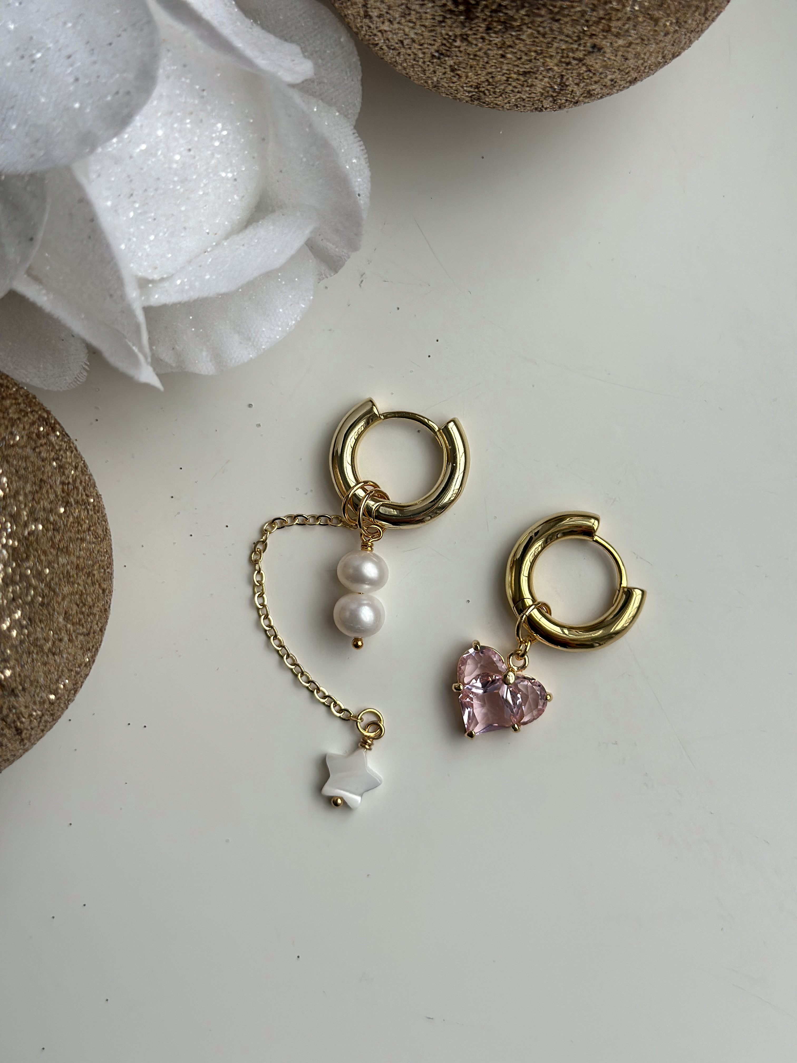 Серьги из латуни Moon soul Flora, жемчуг/перламутр/стекло ювелирное