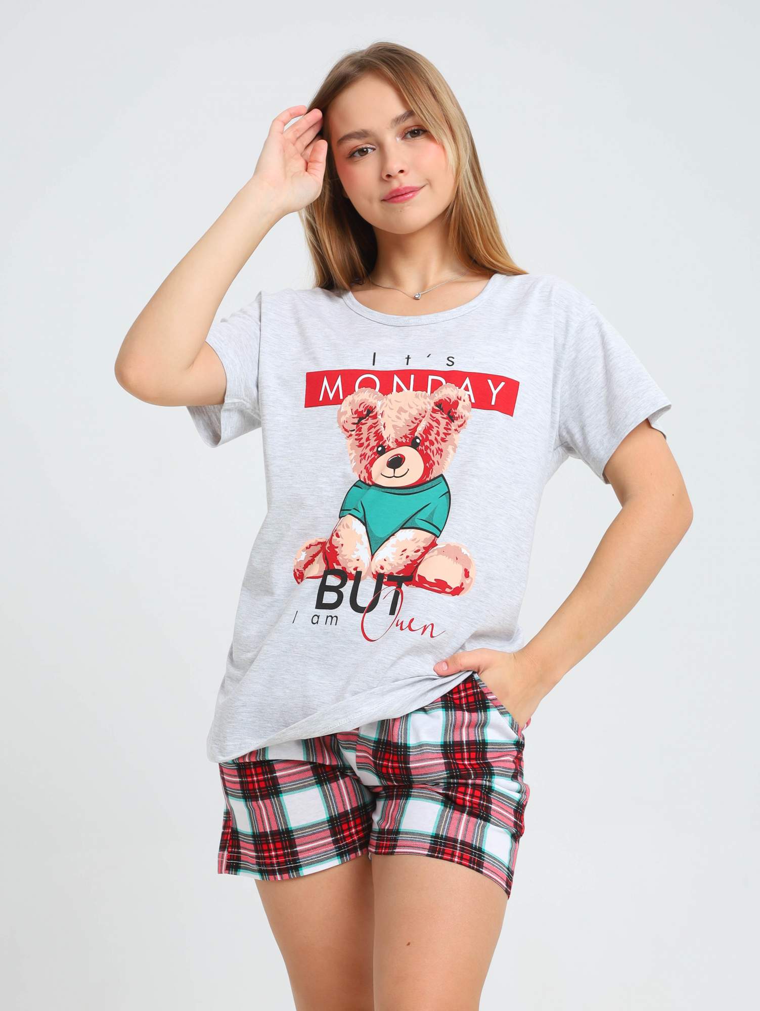 

Пижама женская Soft home П003 разноцветная 44 RU, Зеленый;красный;серый, П003