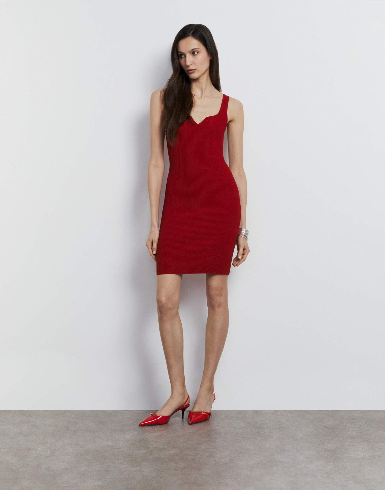 Платье женское Gloria Jeans GDR027653 красное L (48-50)