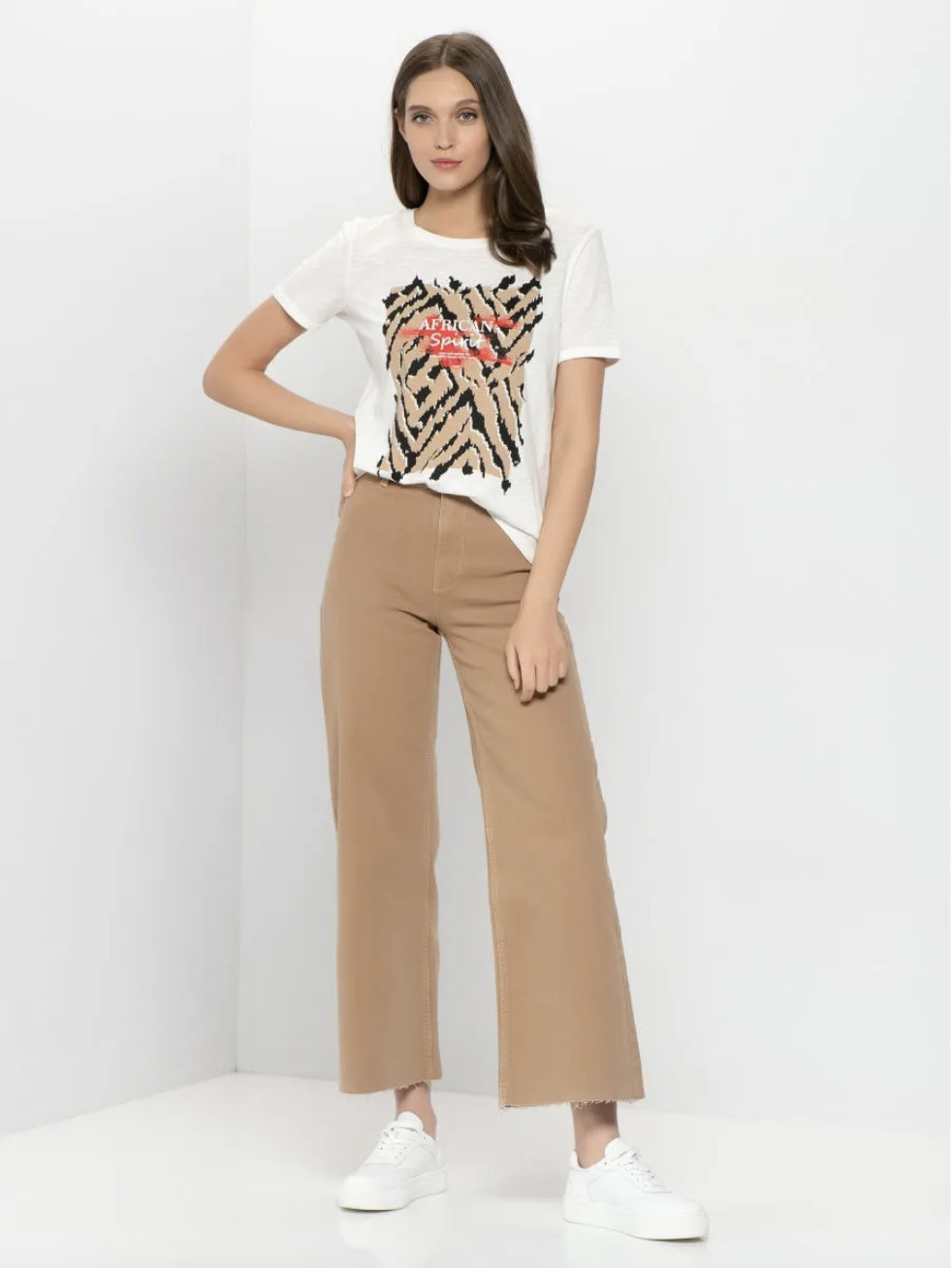 

Футболка женская Gerry Weber 570321-35121-90510 белая 48, 570321-35121-90510