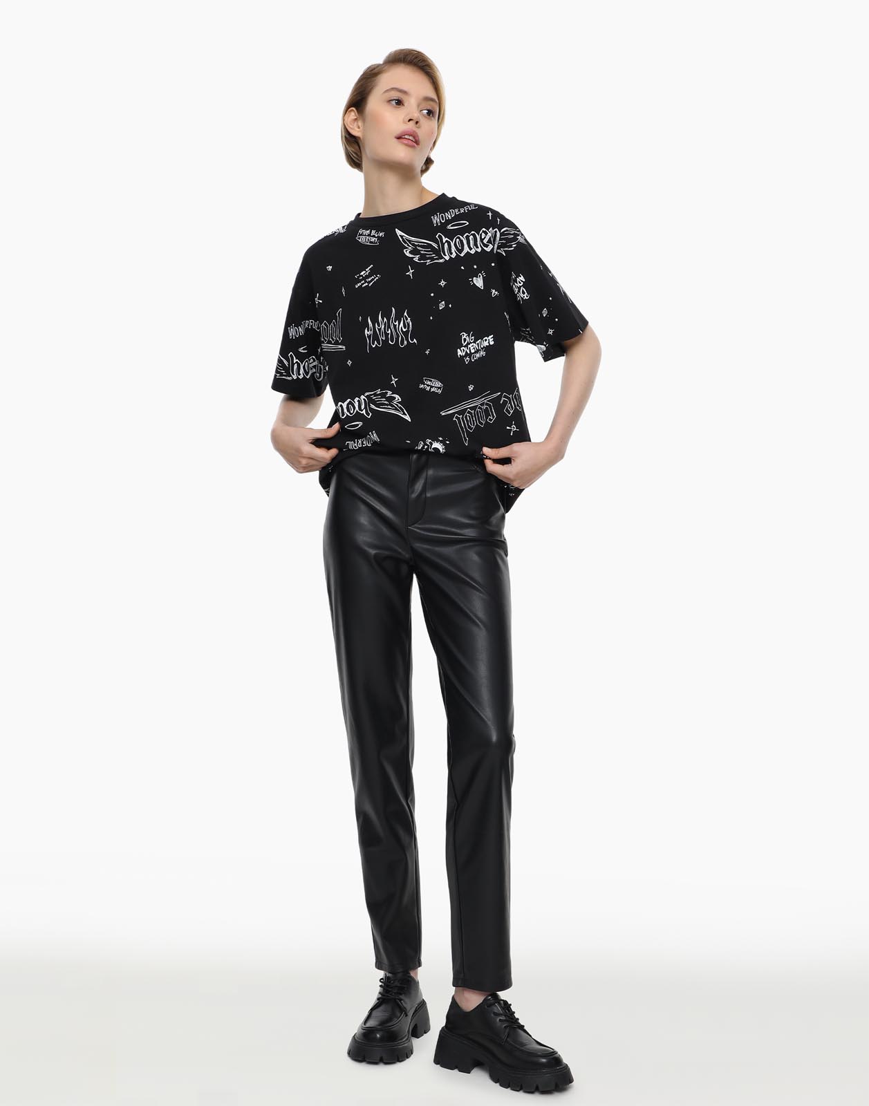 

Брюки женские Gloria Jeans GPT009441 черные XS/164 (38-40), Черный, GPT009441
