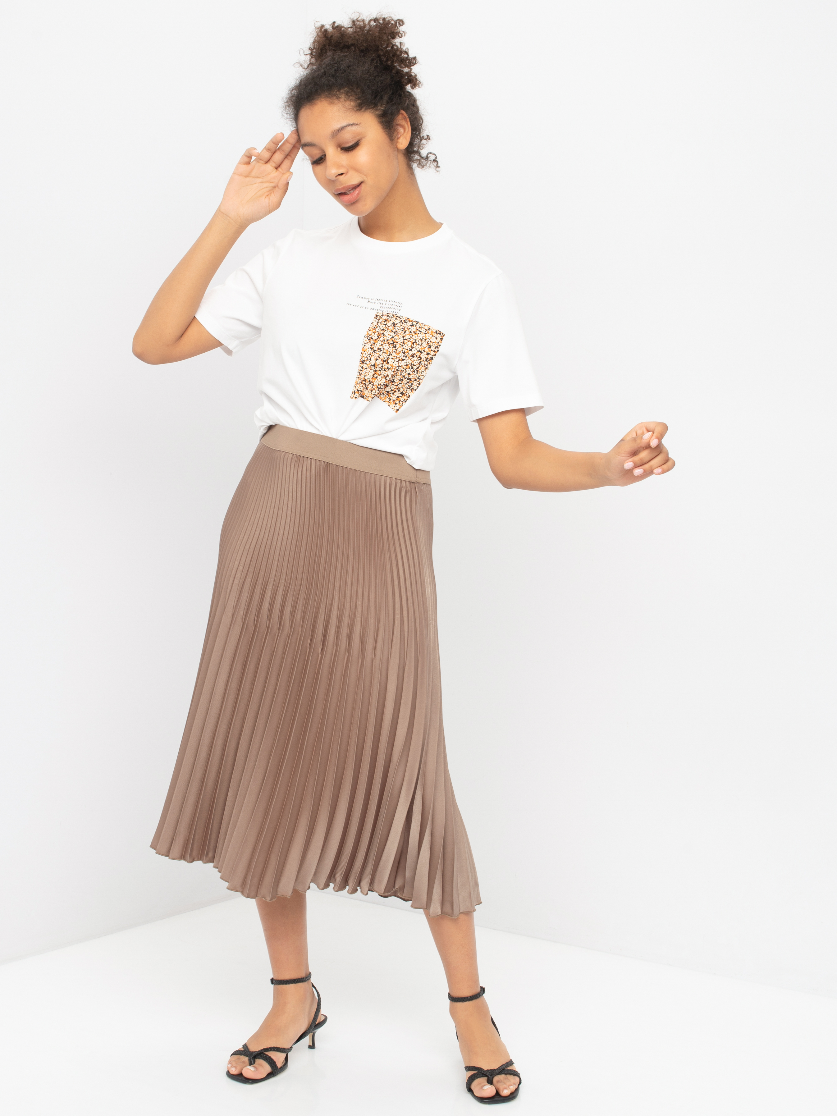

Футболка женская TAIFUN by GERRY WEBER 271071-16302-9602 белая 46, 271071-16302-9602