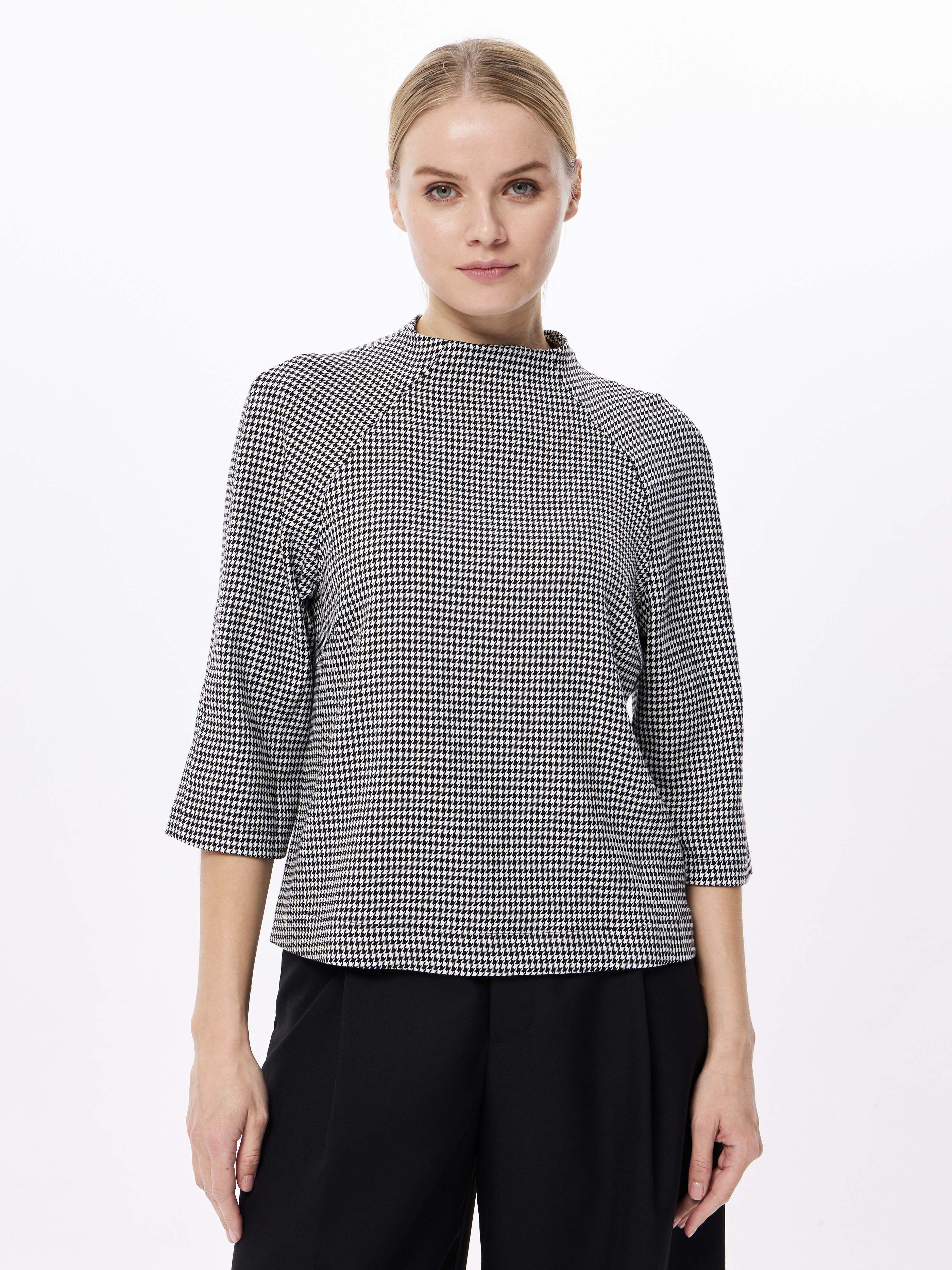 

Блуза женская KATHARINA KROSS 01-00015071 черная 48, Черный, 01-00015071