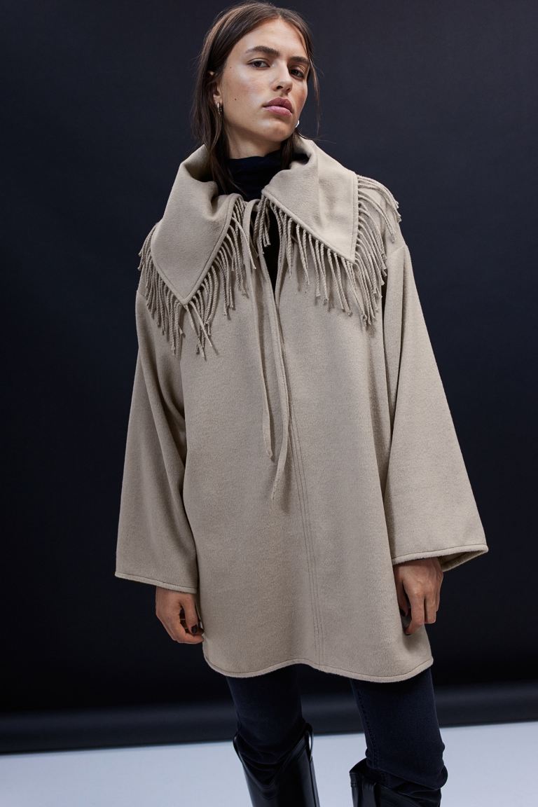 

Пончо женское H&M 1129846001 бежевое S (доставка из-за рубежа), 1129846001