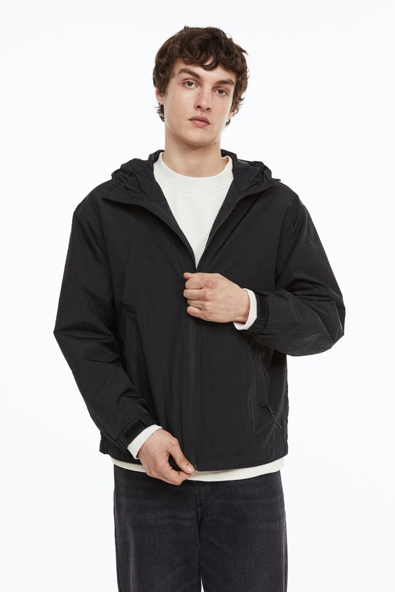 

Ветровка мужская H&M 1129749001 черная XL (доставка из-за рубежа), Черный, 1129749001