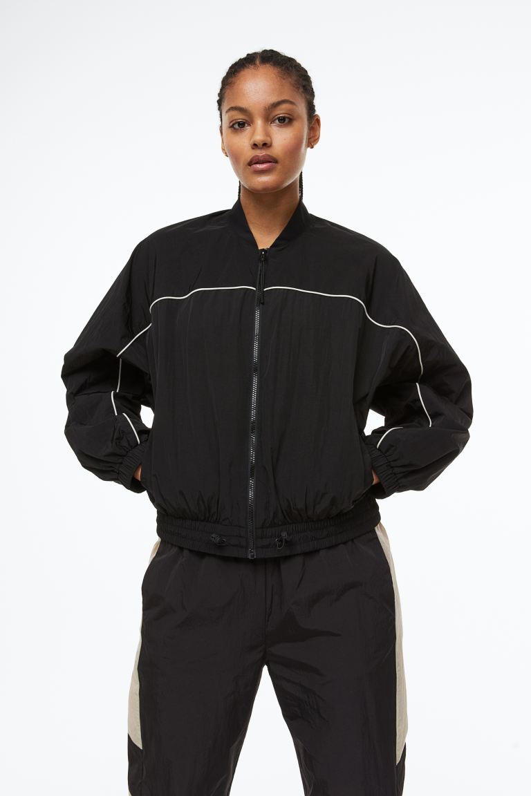 

Бомбер женский H&M 1129493001 черный XS (доставка из-за рубежа), 1129493001