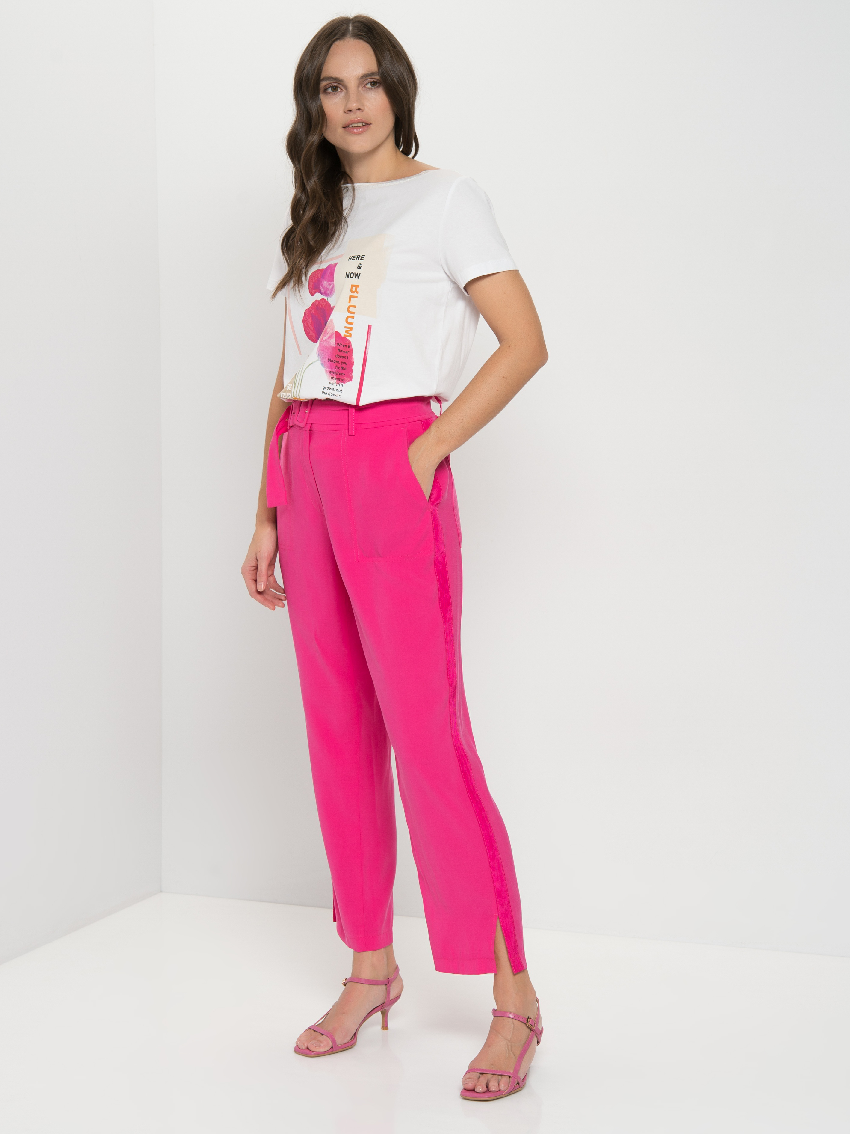 

Футболка женская TAIFUN by GERRY WEBER 171072-16228-9602 белая 36, 171072-16228-9602