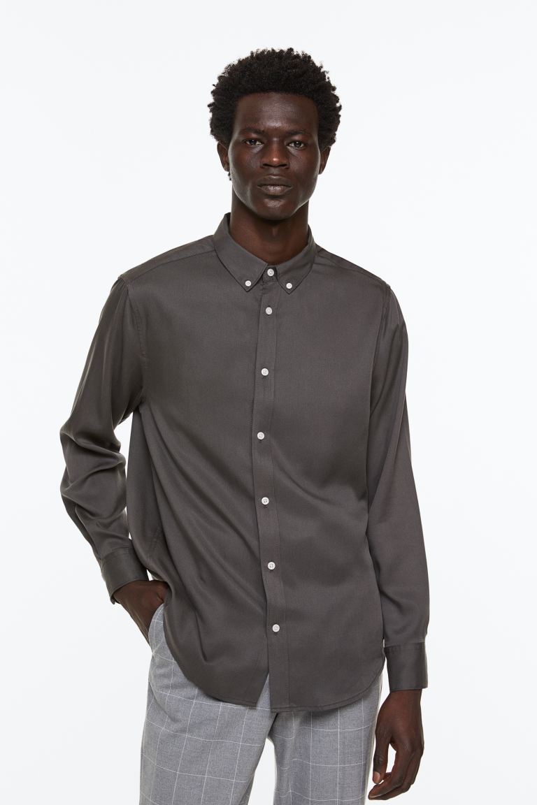 

Рубашка мужская H&M 1128629001 серая XS (доставка из-за рубежа), Серый, 1128629001
