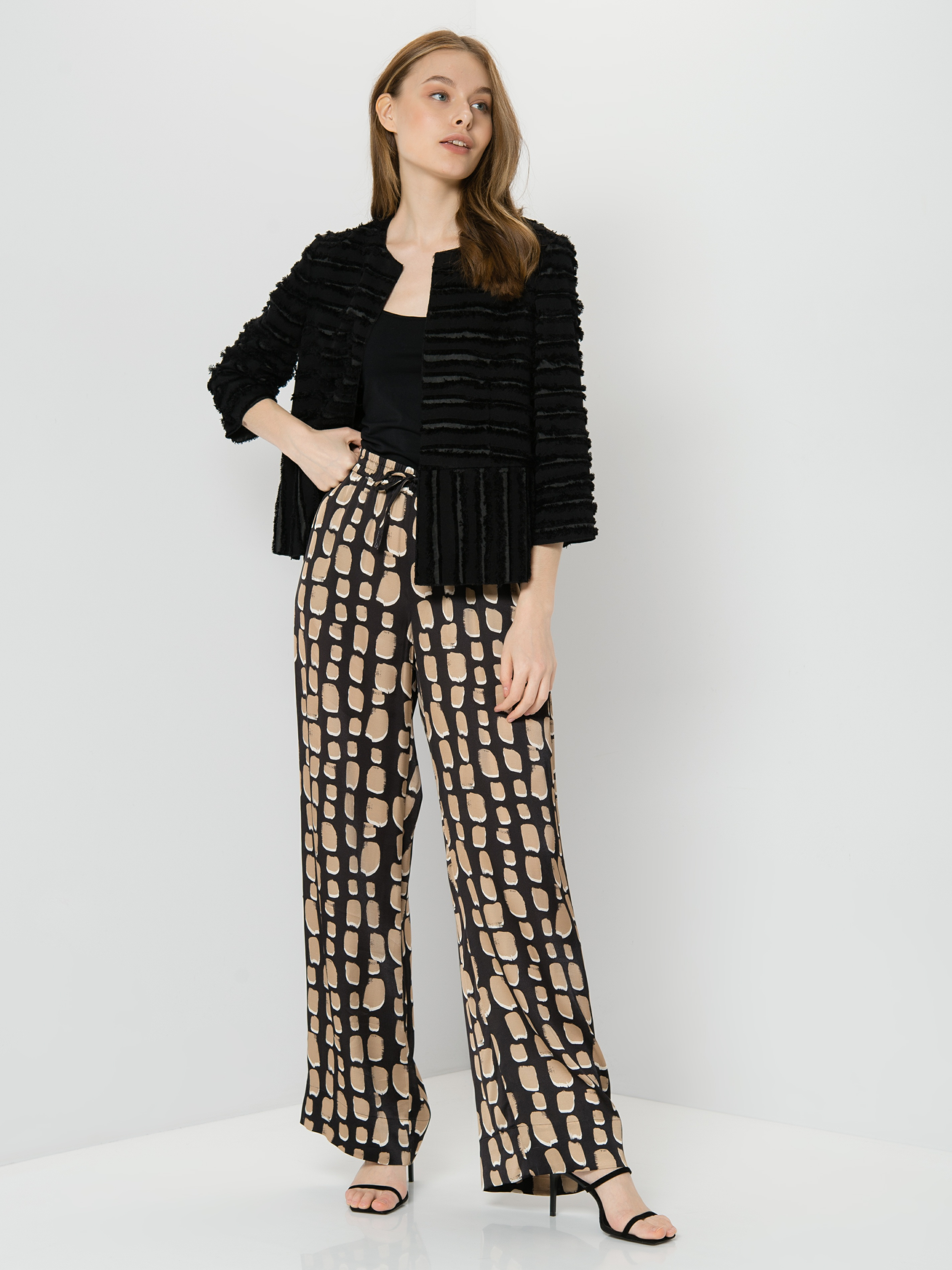 

Жакет женский TAIFUN by GERRY WEBER 130025-11260-1100 черный 38, 130025-11260-1100