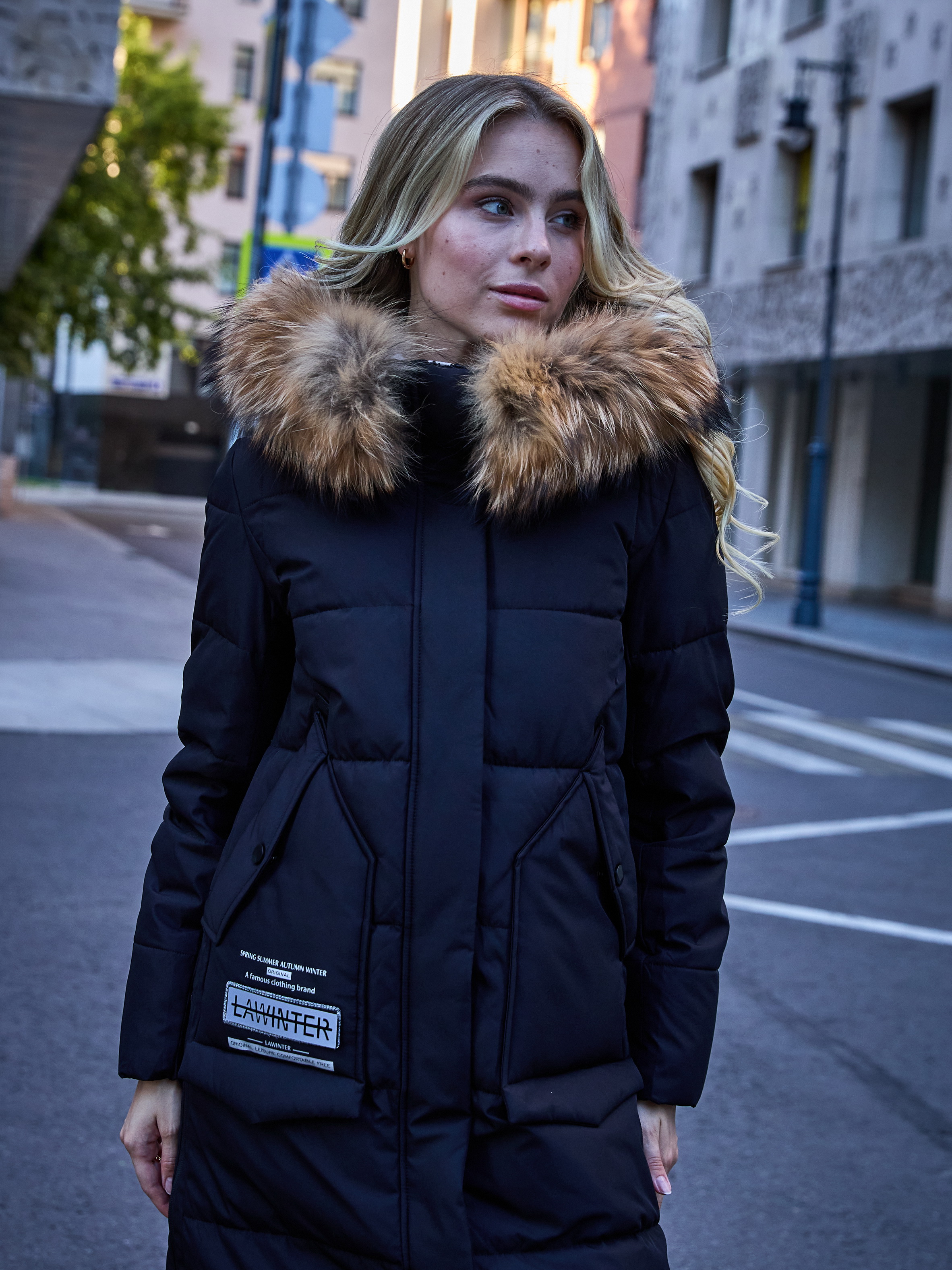 

Пальто женское LAWINTER 83629 синее 42RU, Синий, 83629