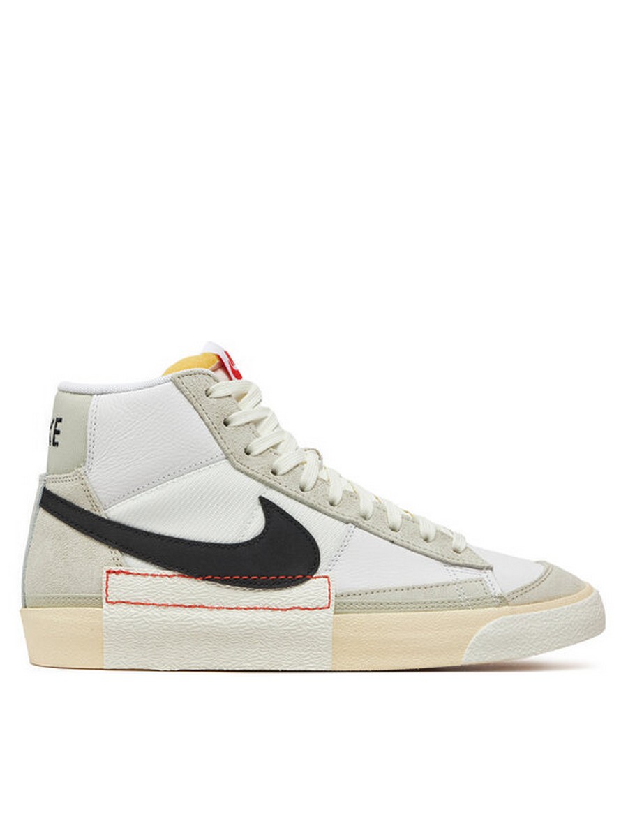 

Кеды мужские Nike Blazer Mid Pro Club DQ7673 100 белые 41 EU, Белый, Blazer Mid Pro Club DQ7673 100