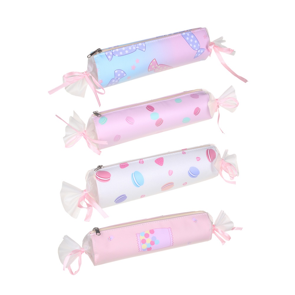 

Пенал круглый в форме конфеты, 21х6х6см, иск.кожа с печатью, декор тесьмой, 4 дизайна, ПВХ, Разноцветный