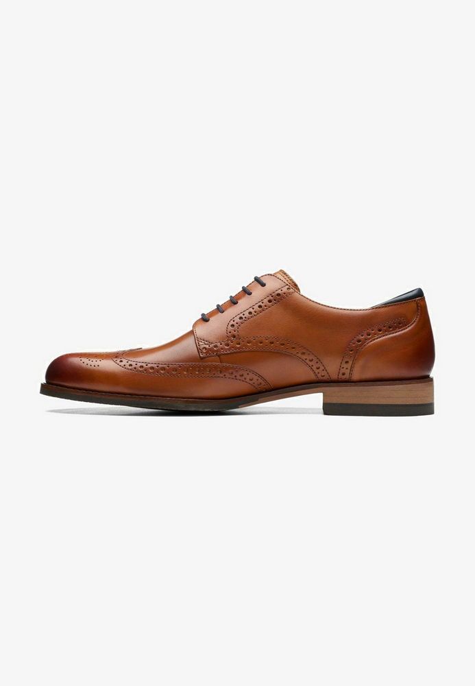 

Туфли мужские Clarks CL112M0HR коричневые 42 EU, Коричневый, CL112M0HR
