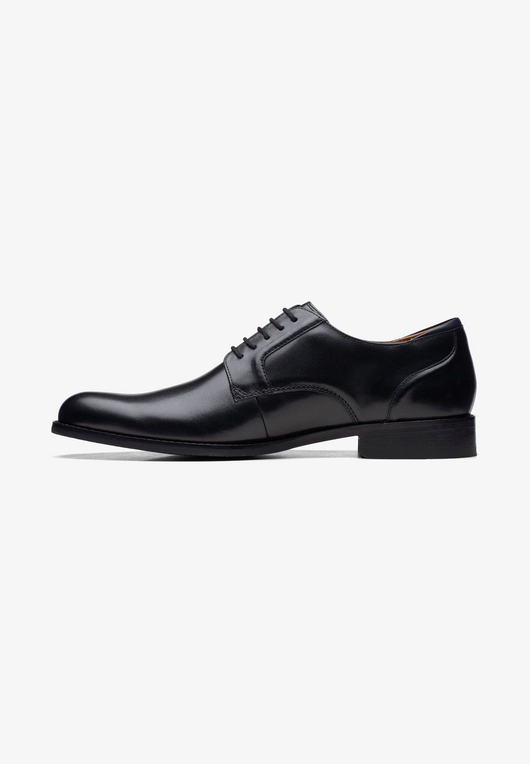 

Туфли мужские Clarks CL112M0H4 черные 43 EU, Черный, CL112M0H4