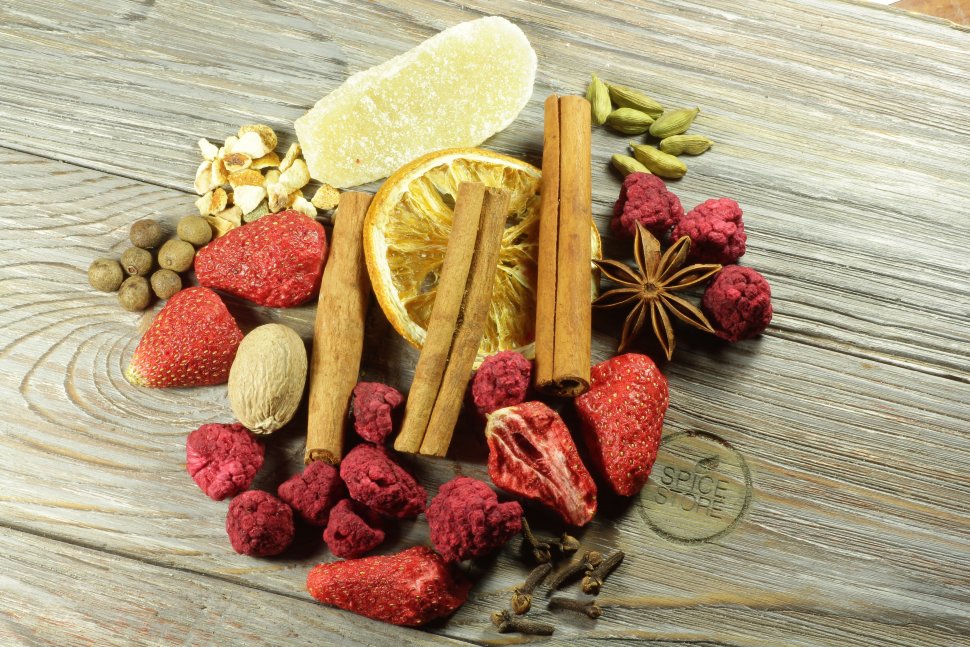 Глинтвейн с сублимированными ягодами(малина, клубника), 52 г