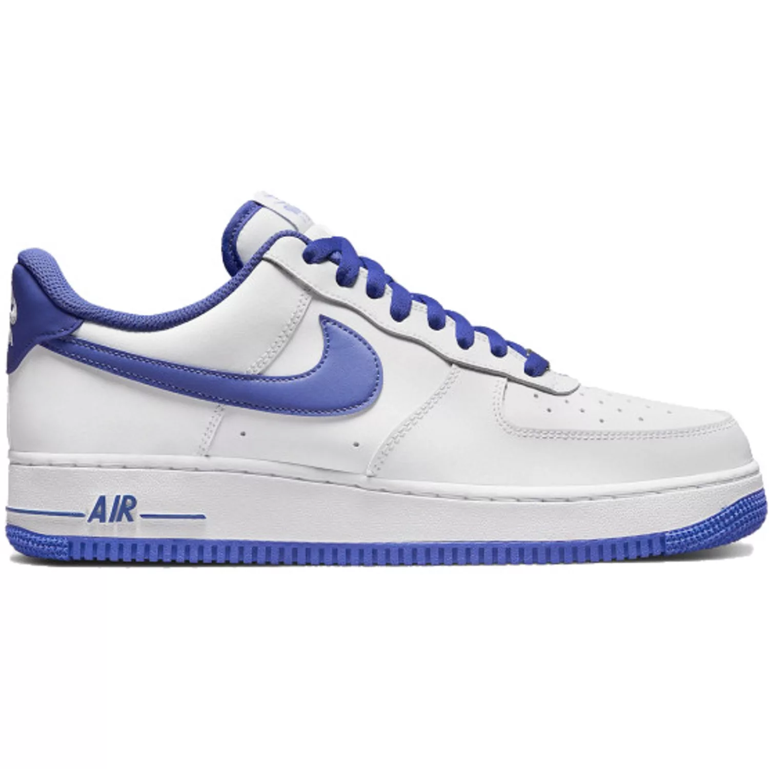 

Кроссовки мужские Nike AIR FORCE 1 '07 белые 42 EU, AIR FORCE 1 '07