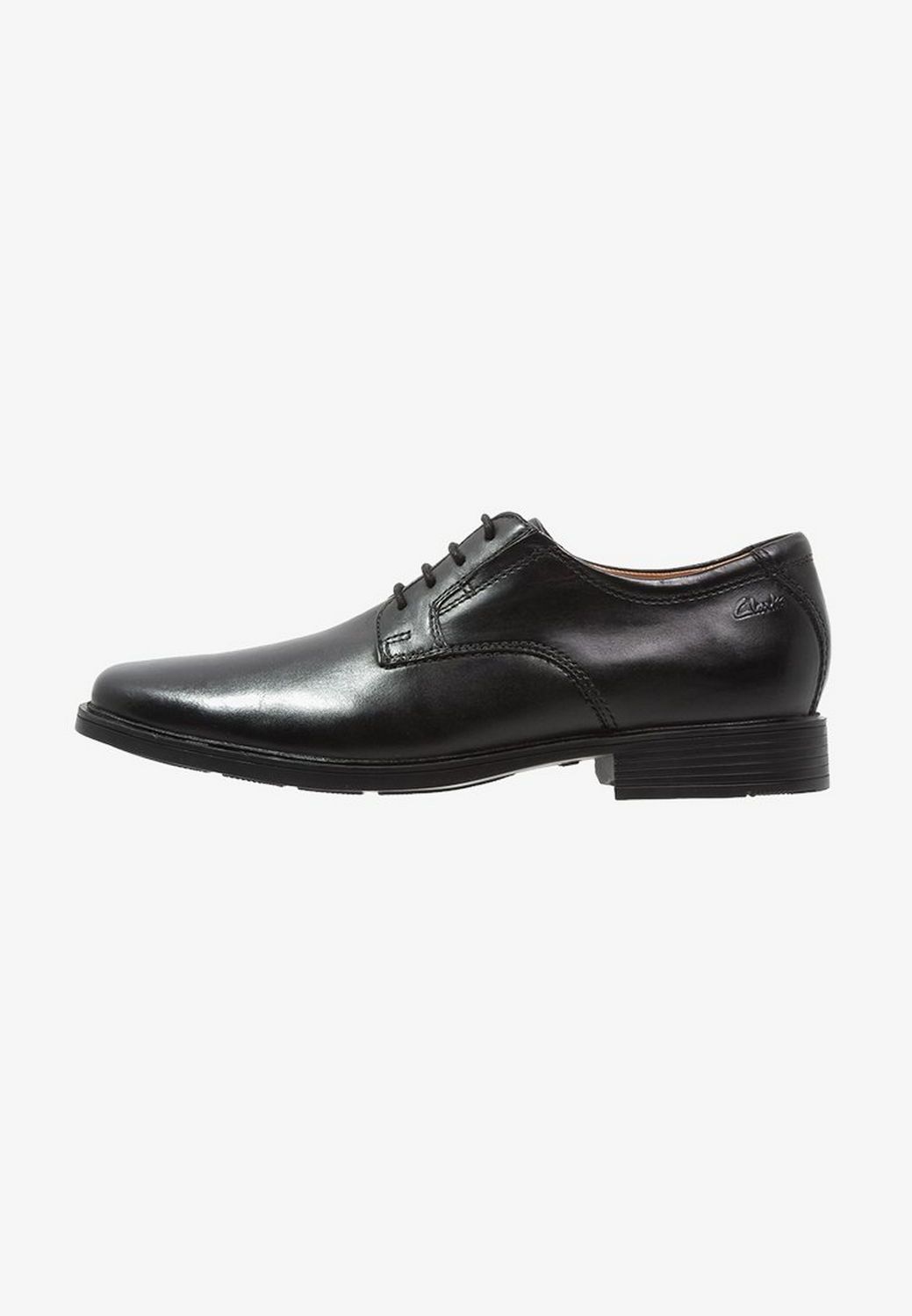 

Туфли мужские Clarks CL112A0BF черные 46 EU, Черный, CL112A0BF