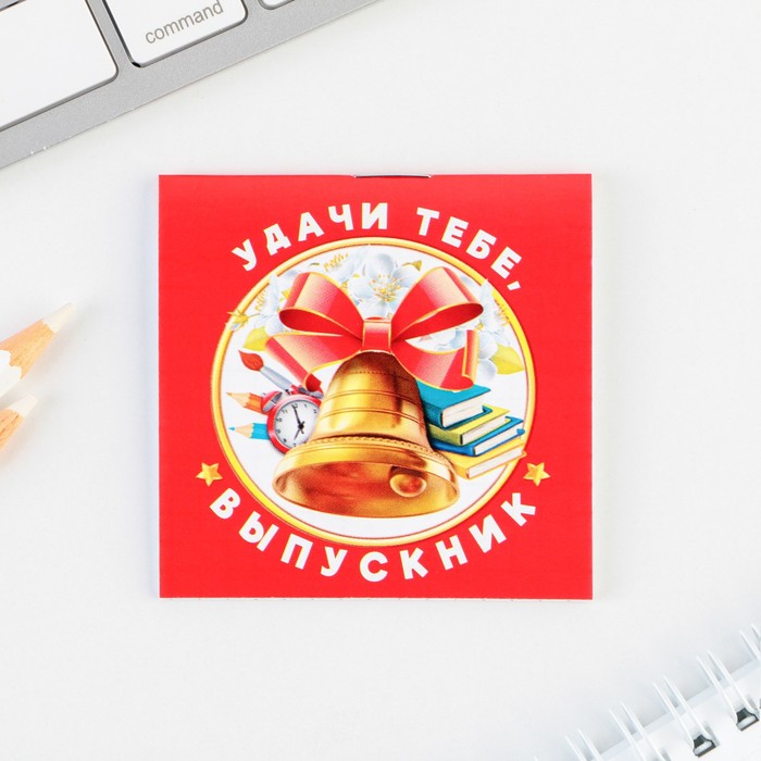 

Блокнот на скрепке в клетку «Колокольчик», мягкая обложка, 7,5см х 7,5см , 12 листов .