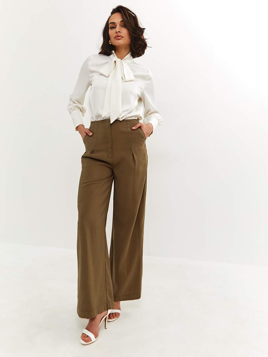 Брюки женские Peche Monnaie PM 1926 зеленые 2XL 4300₽