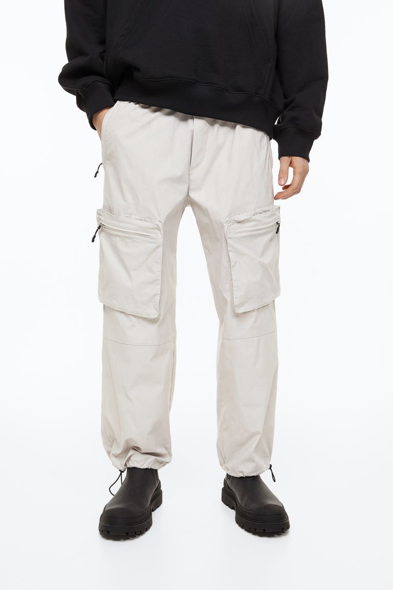 

Брюки мужские H&M 1127991001 бежевые XS (доставка из-за рубежа), Бежевый, 1127991001