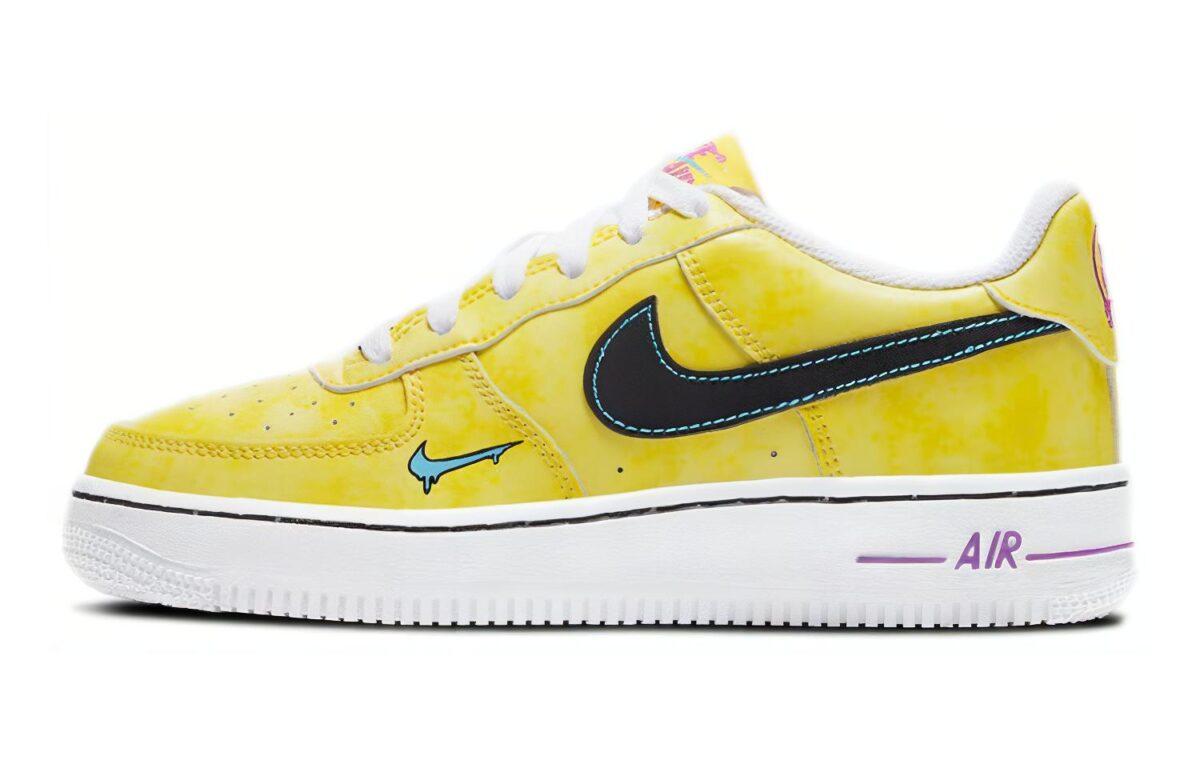 

Кеды унисекс Nike Air Force 1 LV8 3 Peace Love and Basketball GS желтые 38 EU, Желтый, Air Force 1 LV8 3 Peace Love and Basketball GS