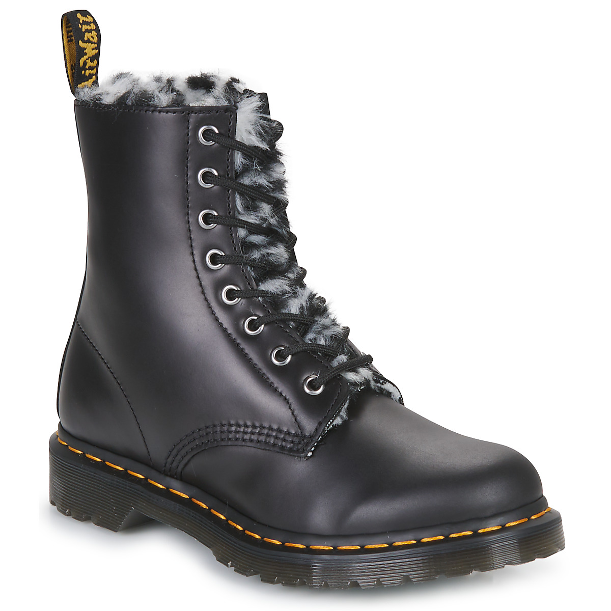 

Ботинки женские Dr. Martens 22554978 черные 39 EU, Черный, 22554978