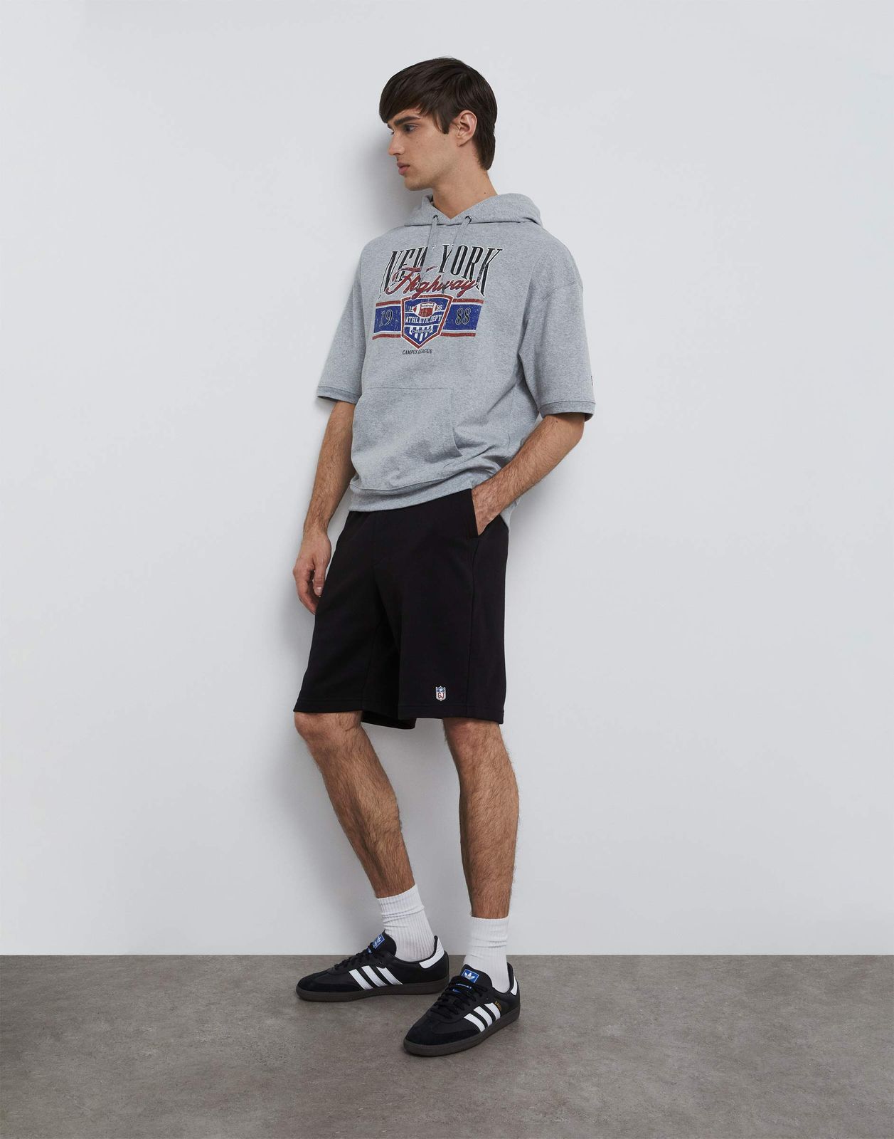 

Спортивные шорты мужские Gloria Jeans BSH007511 черный M/182, BSH007511