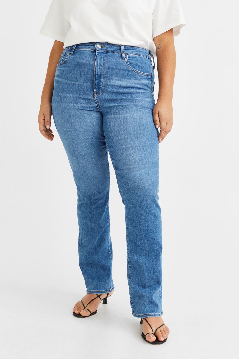 

Джинсы женские H&M 1126801001 синие 4XL (доставка из-за рубежа), Синий, 1126801001