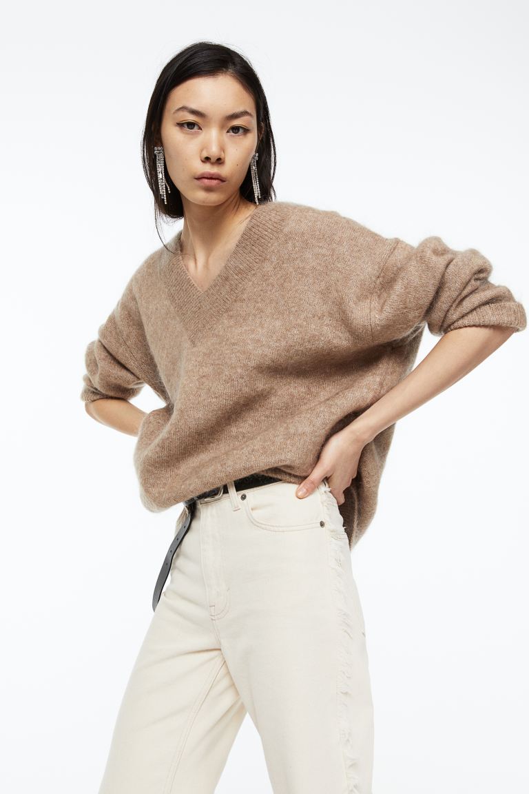 

Пуловер женский H&M 1126400001 бежевый L (доставка из-за рубежа), 1126400001