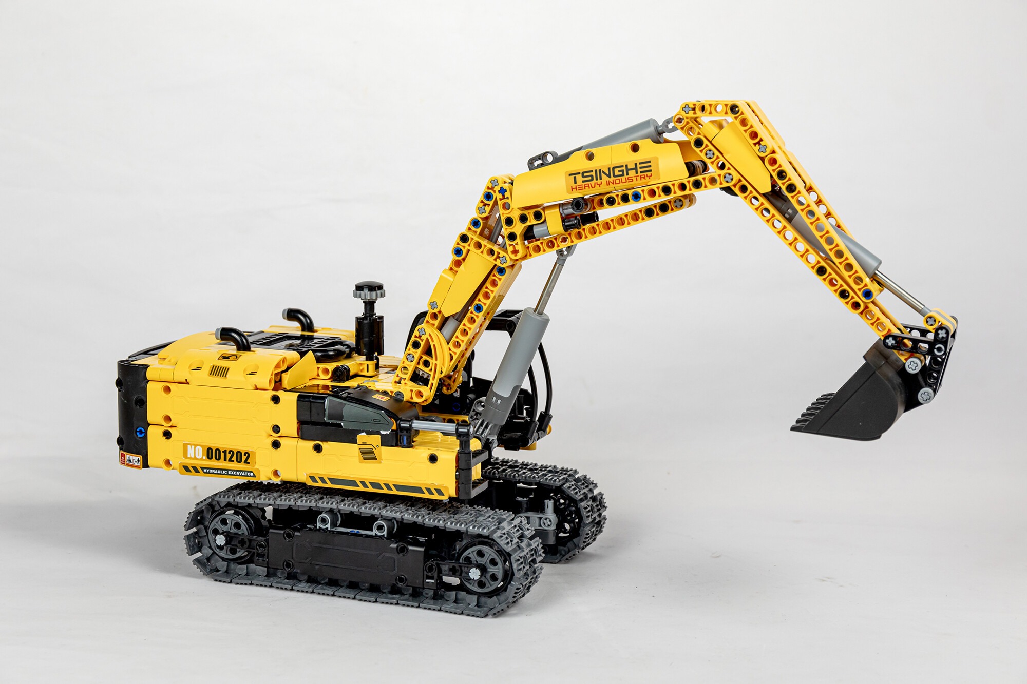 Конструктор Onebot Engineering Excavator OBWJJ57AIQI 974 PCS Yellow EU 50pc key for case for new holland 14601 excavator tractors 82003267 82030143