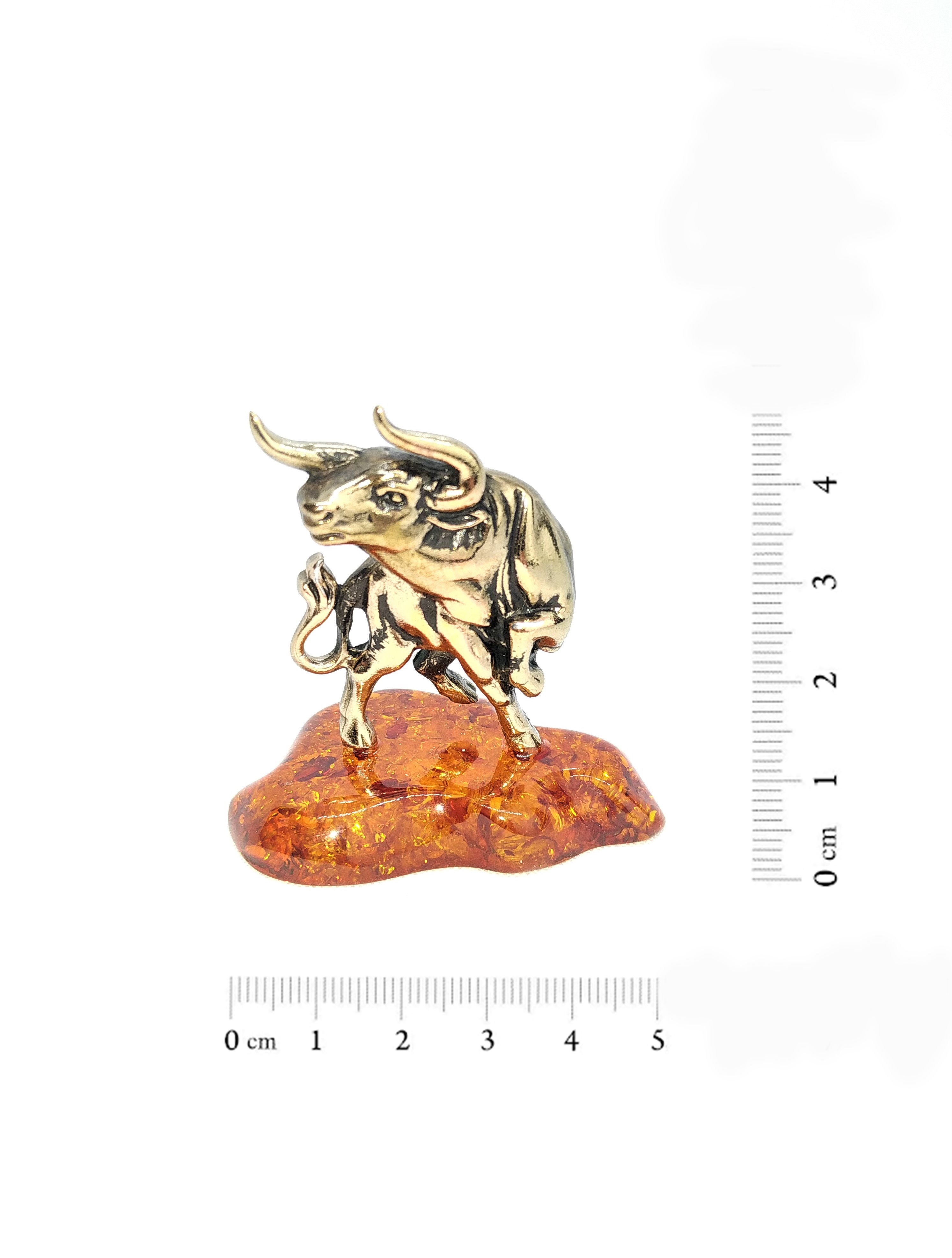 

Фигурка Бык Телец , латунь, янтарь из латуни и янтаря LY-ZNZ-02