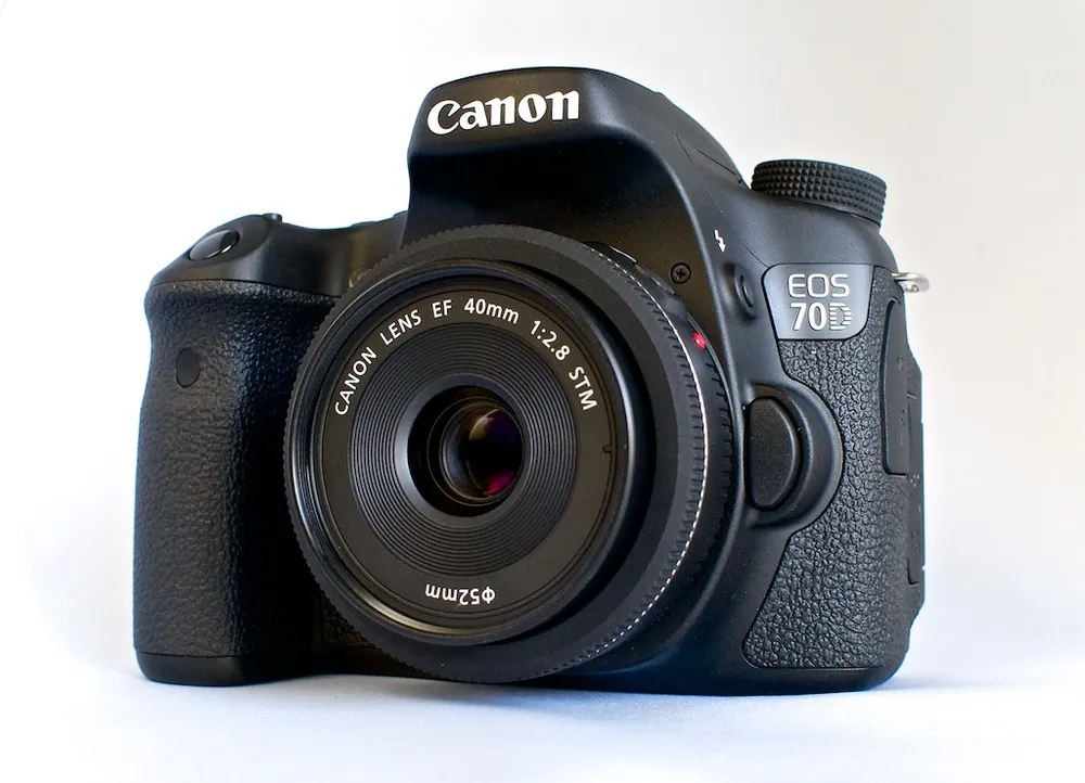 

Фотоаппарат Canon 70D kit 40mm STM