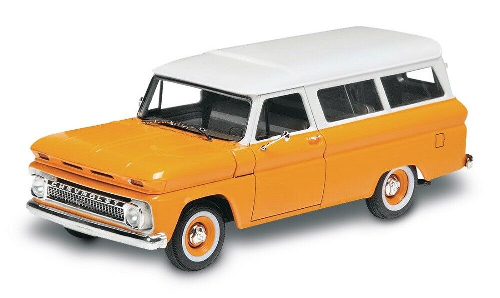 

Сборная модель Revell 1/25 Полноразмерный внедорожник 66 Chevy Suburban 14409