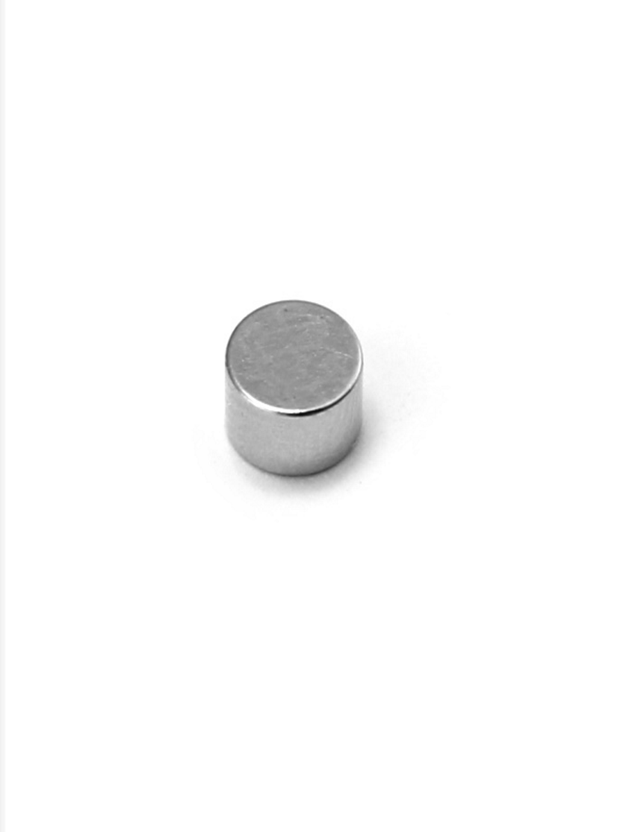 фото Неодимовые магниты диски maxpull, 9х8 мм n38, 10 шт. в тубе, сила сцепления 2,78 кг.