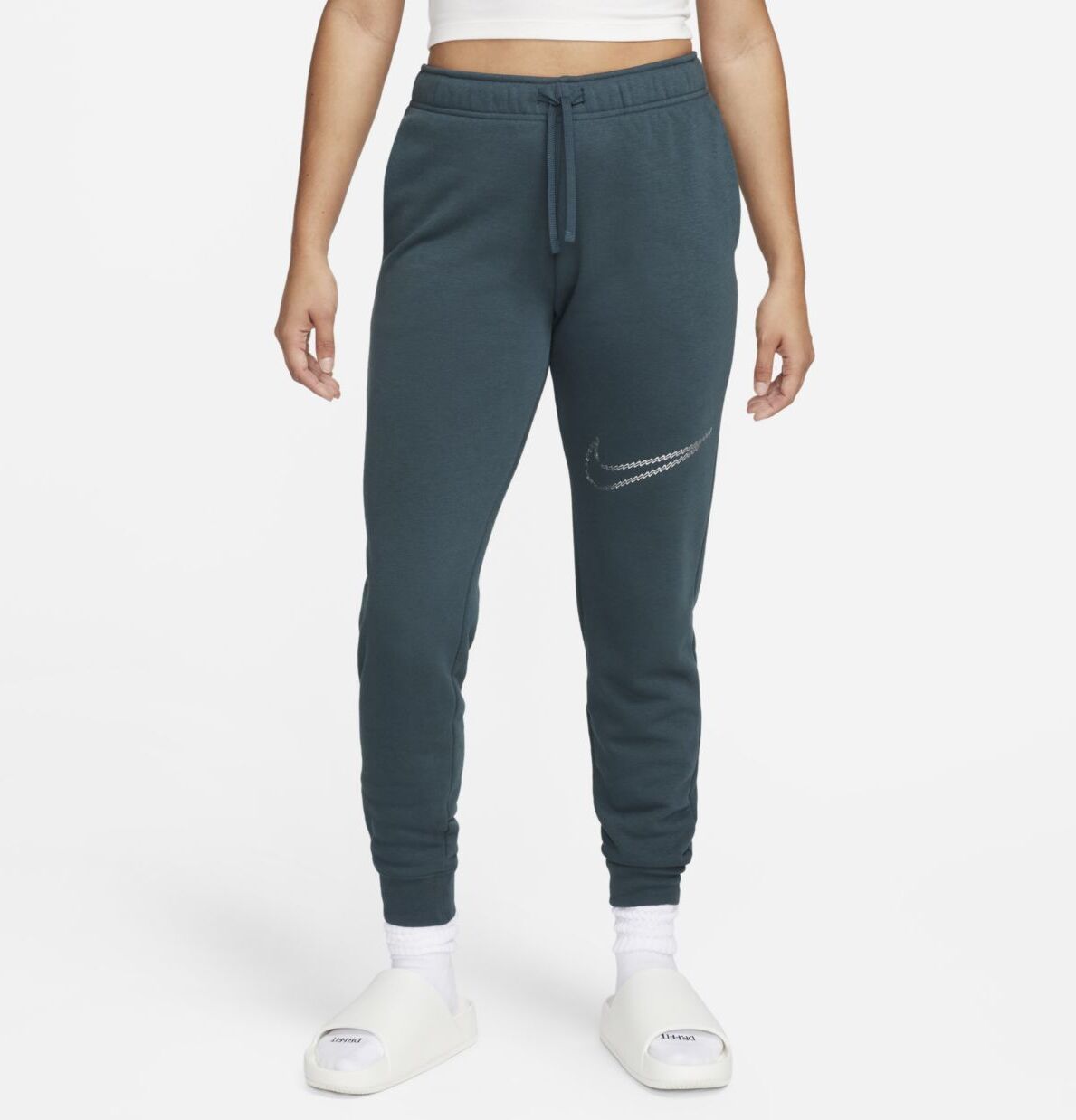 

Спортивные брюки женские Nike FB8760-328 зеленые XL, Зеленый, FB8760-328