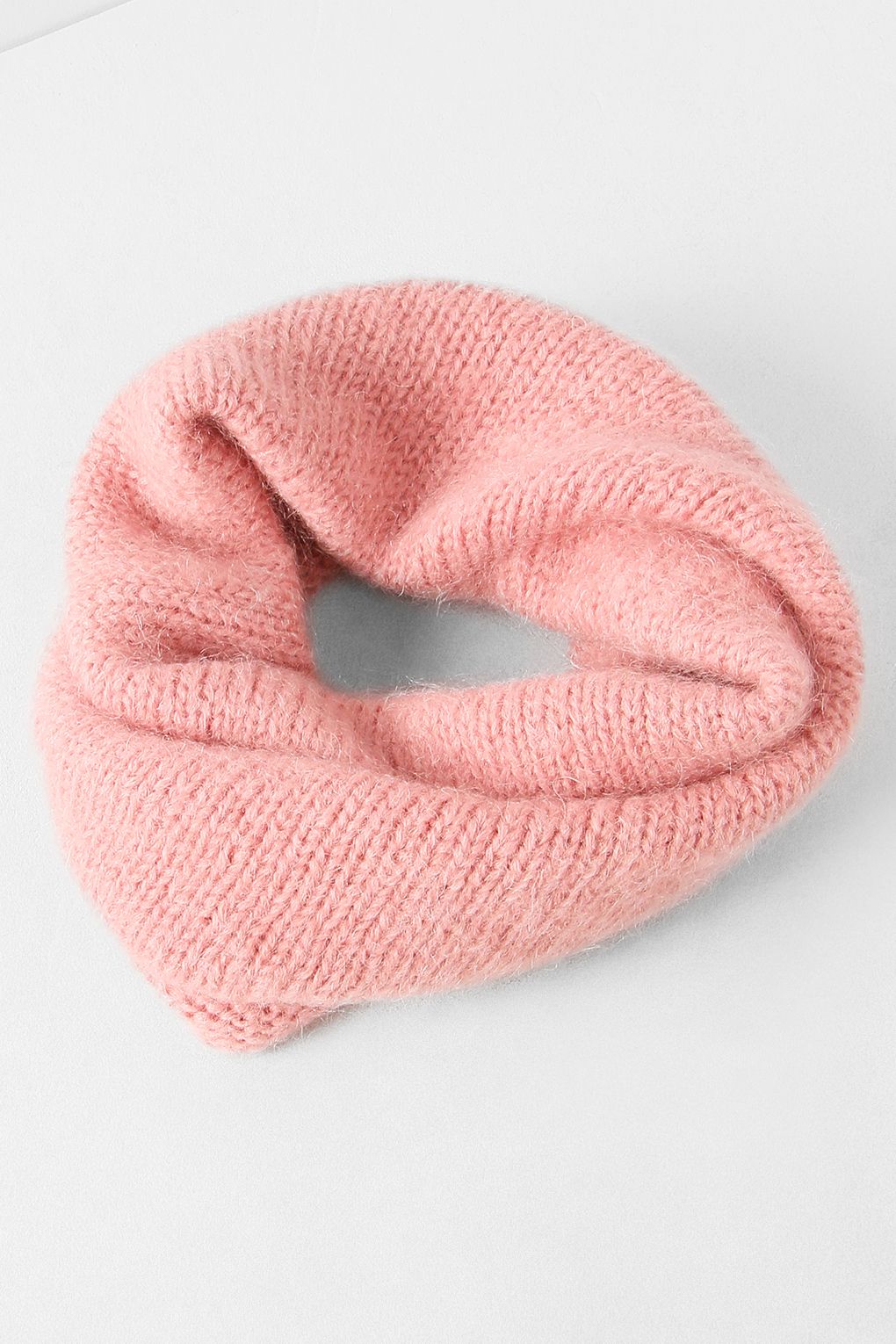 фото Хомут женский a + more 2011 astrosnood розовый, 30х41 см