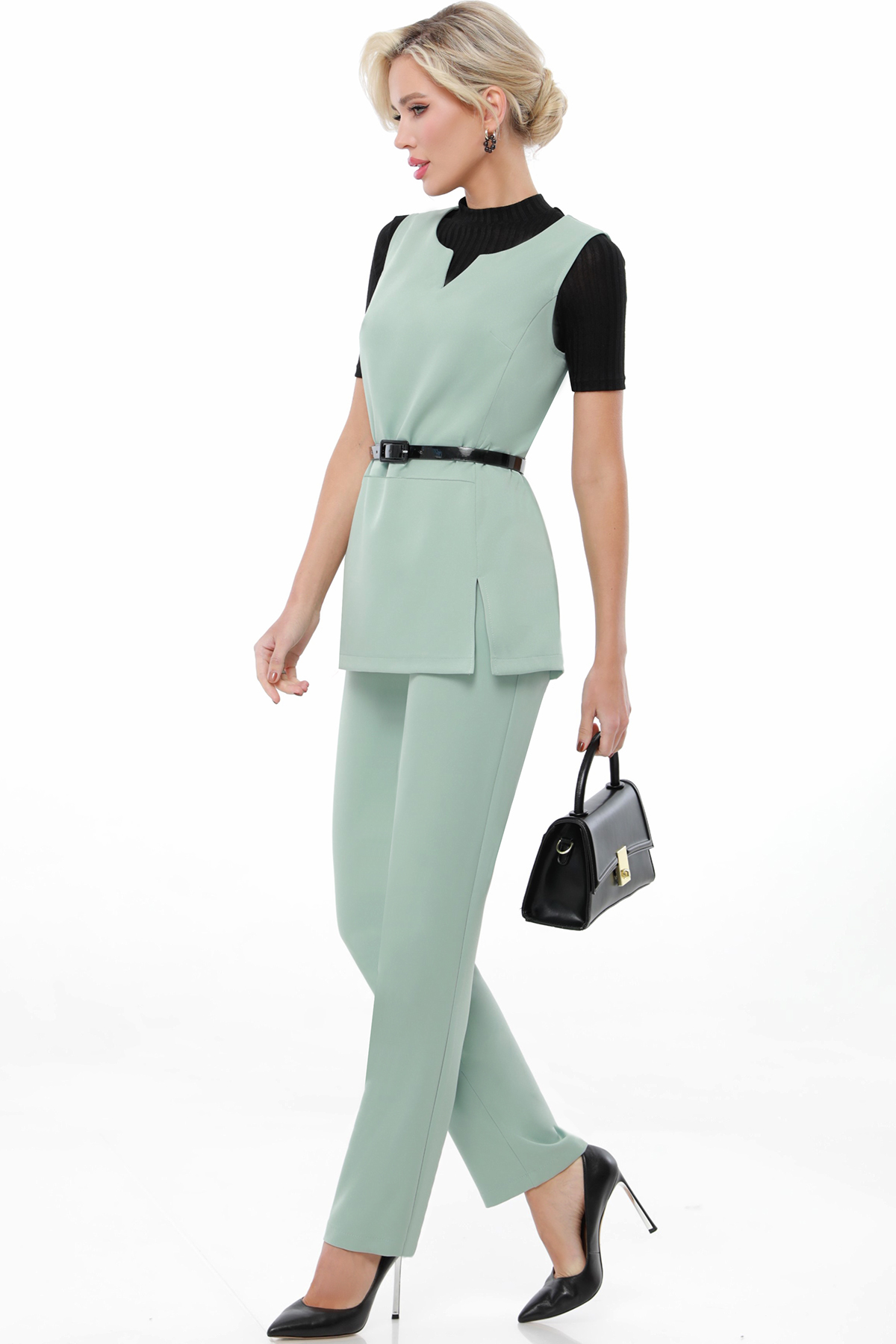 

Костюм женский DSTrend Идеальный тандем зеленый 48 RU, Идеальный тандем