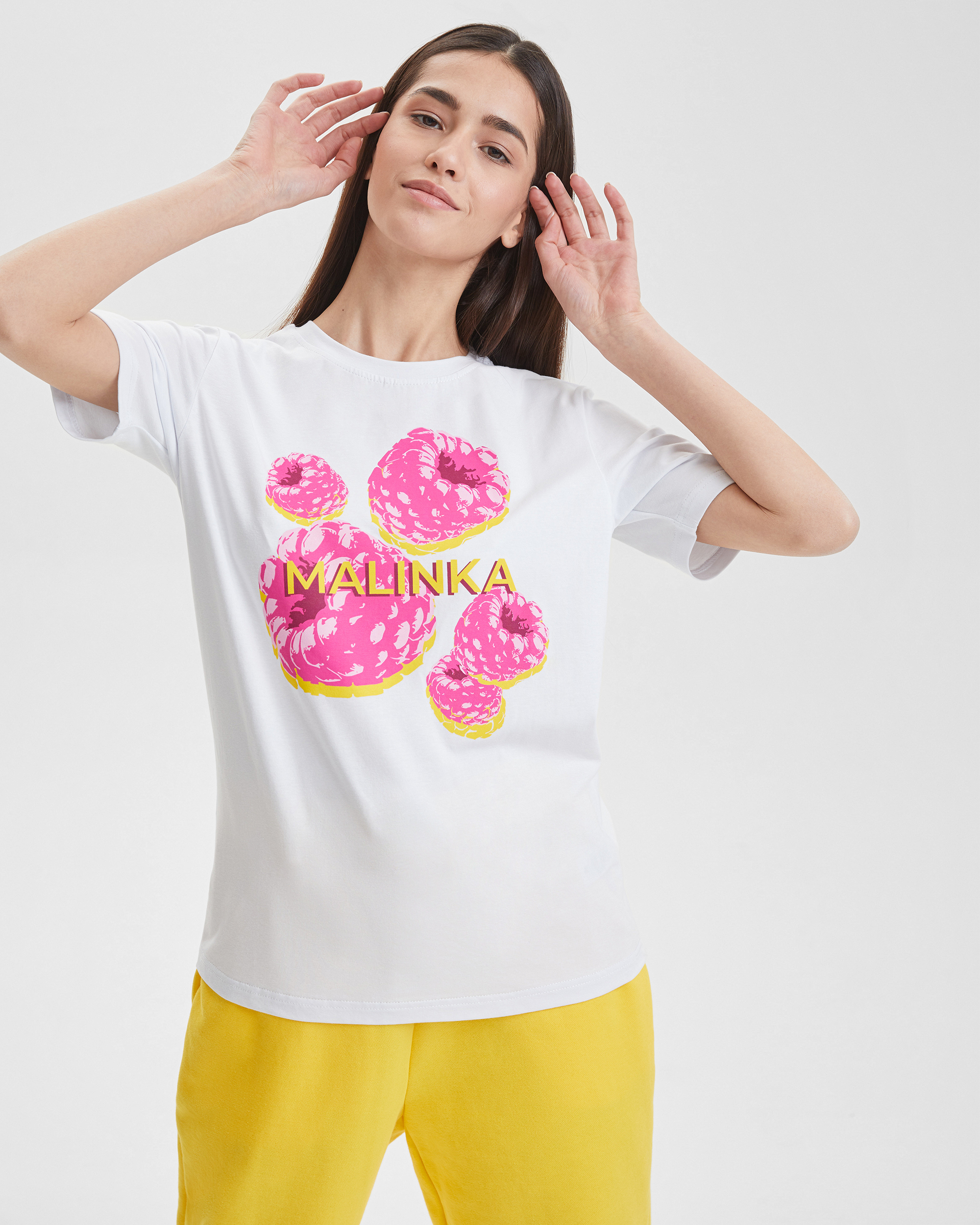 

Футболка женская BARMARISKA Малинка белая 36-38, Малинка