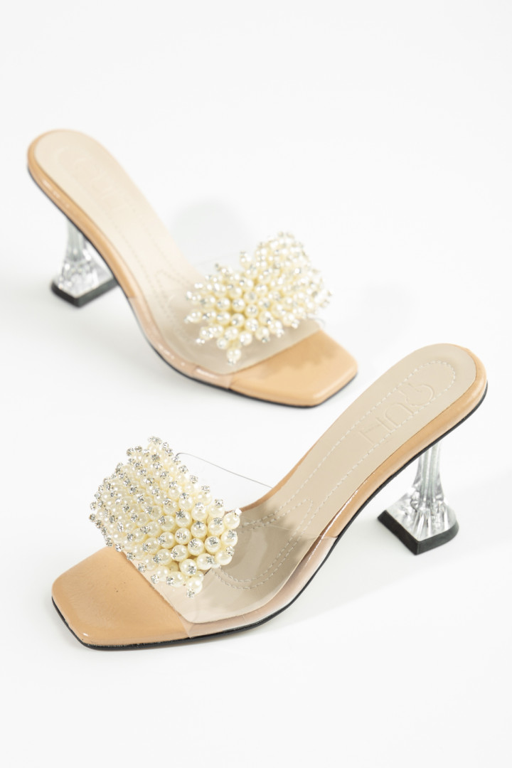 

Шлепанцы женские Lio Shoes LioS-C3NRC5V6NT бежевые 37 EU (доставка из-за рубежа), LioS-C3NRC5V6NT