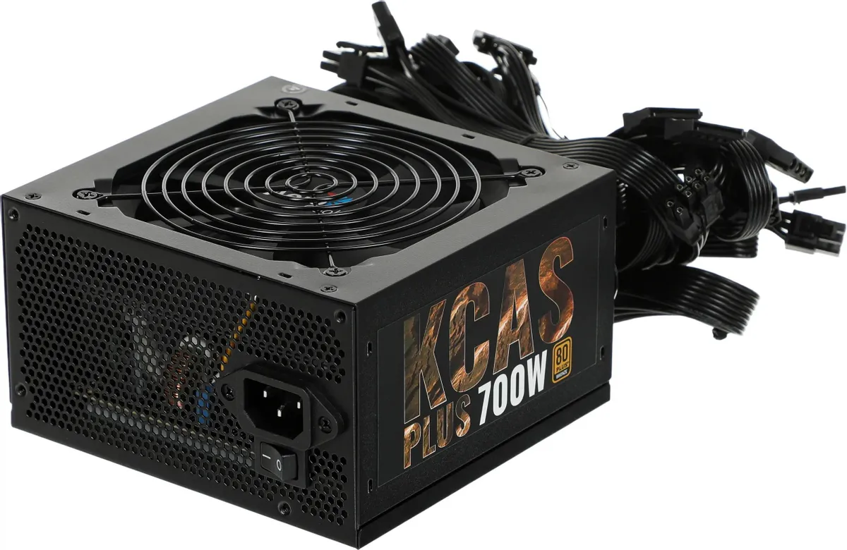 

Блок питания AeroCool KCAS PLUS 700W 700W, Черный, KCAS PLUS 700W