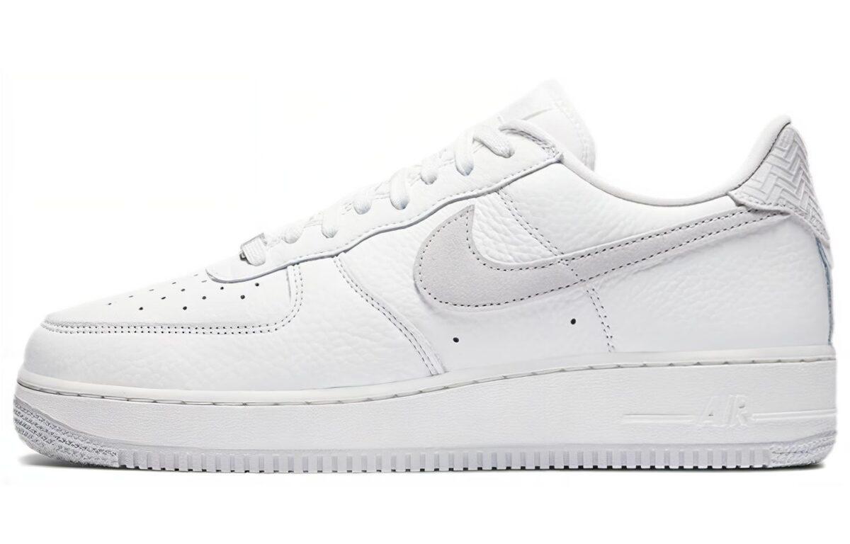 

Кеды унисекс Nike Air Force 1 07 Craft белые 40 EU, Белый, Air Force 1 07 Craft