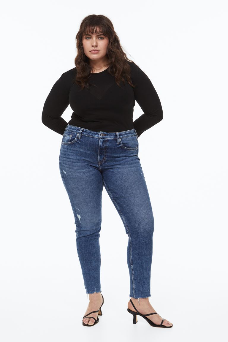

Джинсы женские H&M 1123821002 синие 46 EU (доставка из-за рубежа), Синий, 1123821002