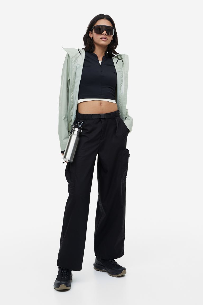 

Брюки женские H&M 1123778002 черные XL (доставка из-за рубежа), Черный, 1123778002